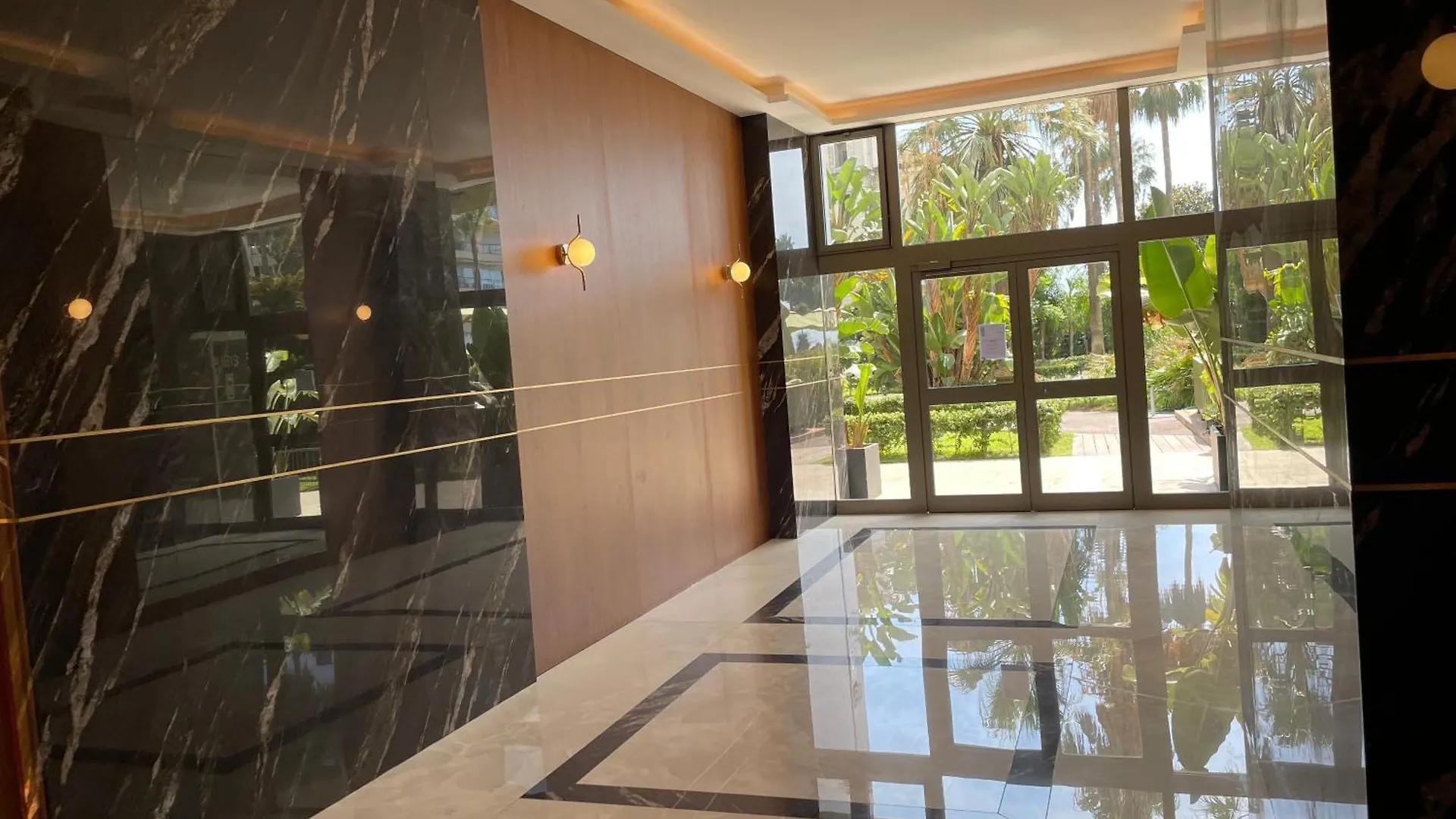 45 Croisette Apartment Cannes