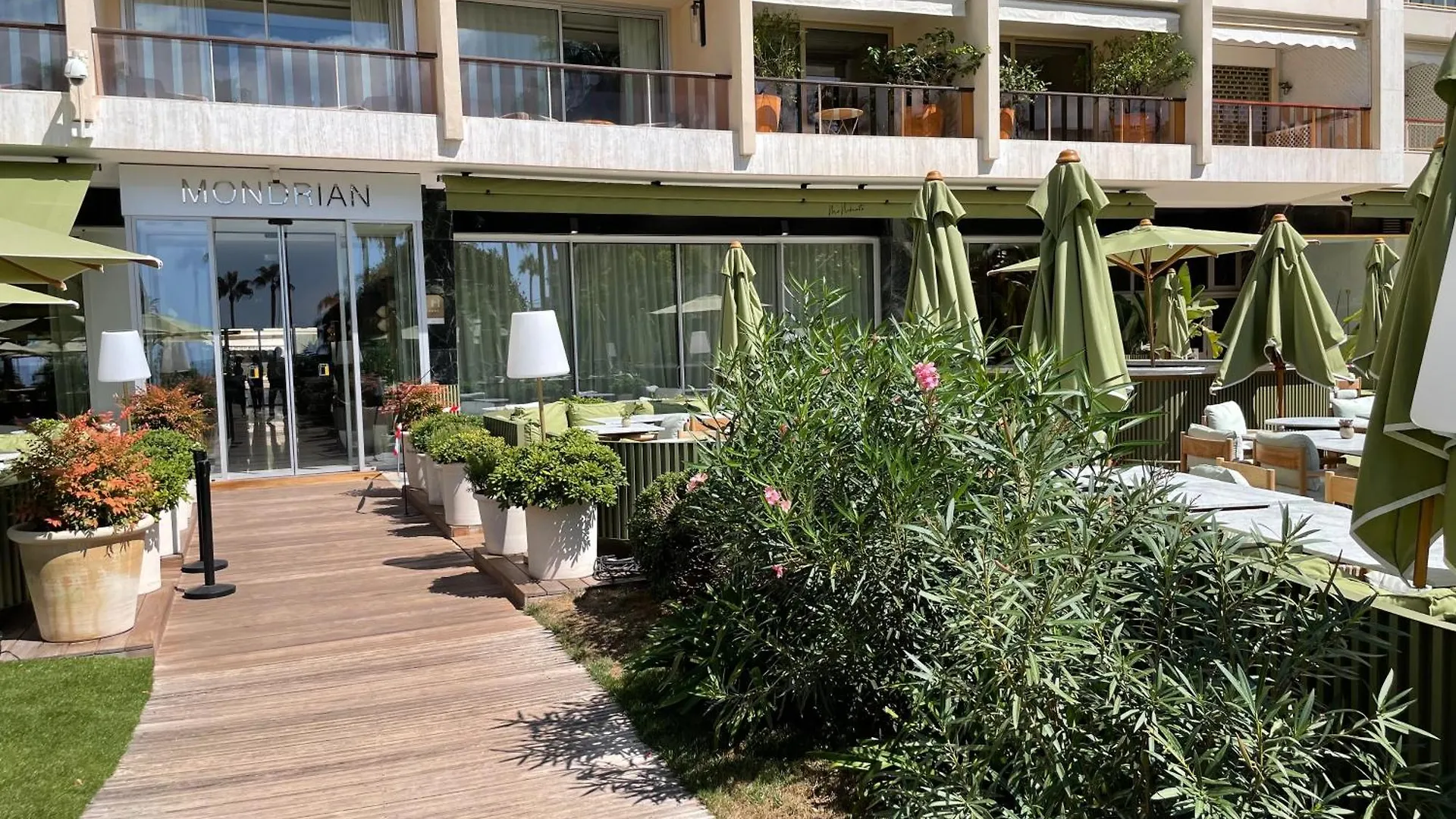 45 Croisette Apartment Cannes